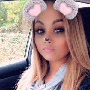 Meet your Posher, Ana